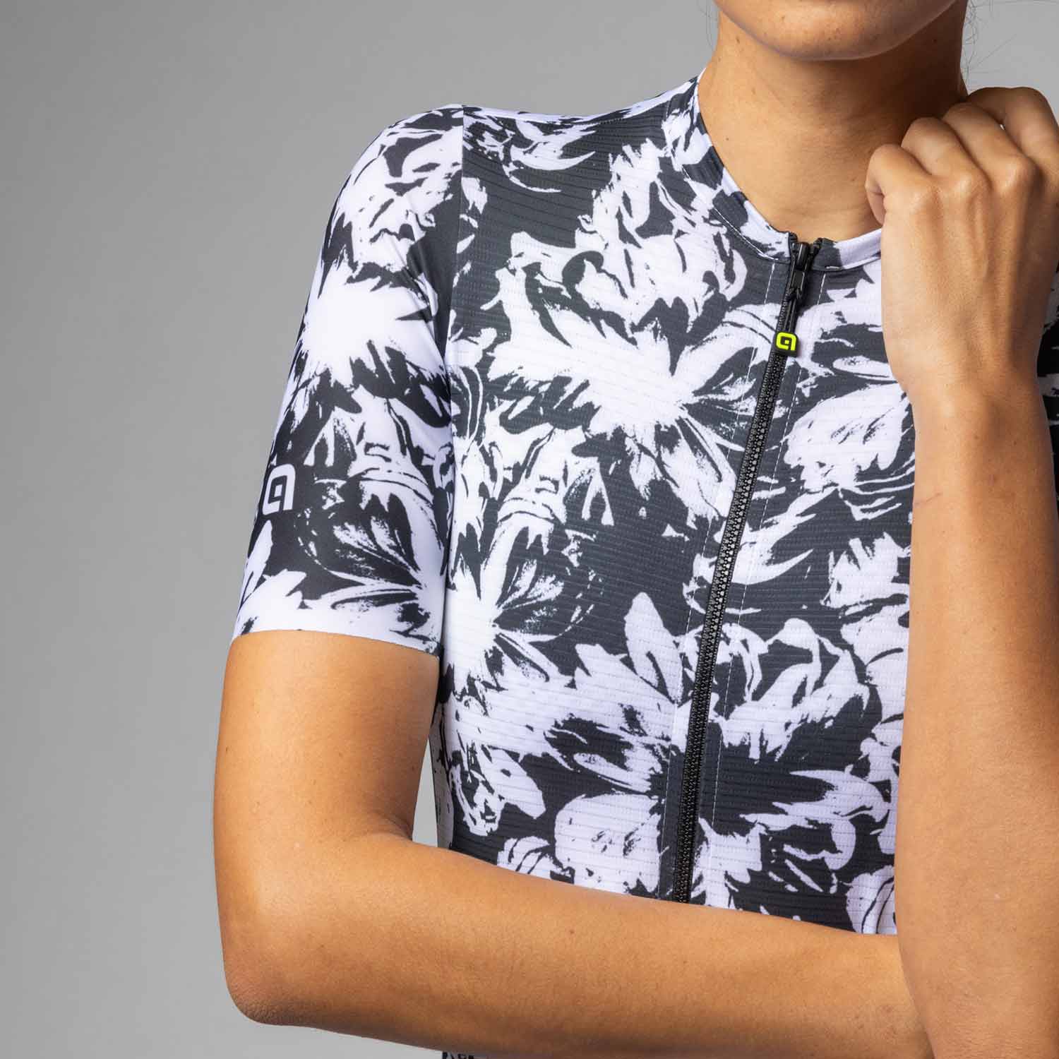 Ale Clothing Essenza Pragma Womens Short Sleeved Jersey — detail view 3