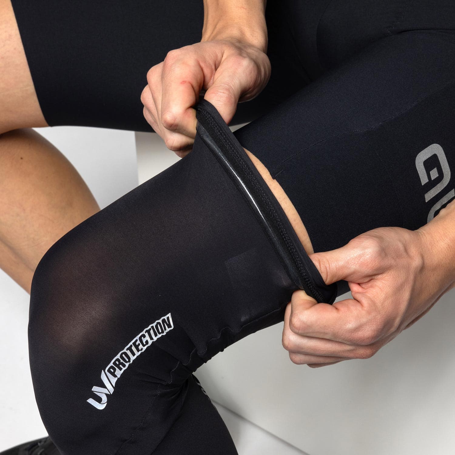 Ale Clothing Estate Knee Bands — detail view 7