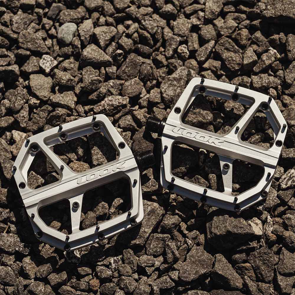 Look Trail Roc Plus Flat Silver Pedals — detail view 5