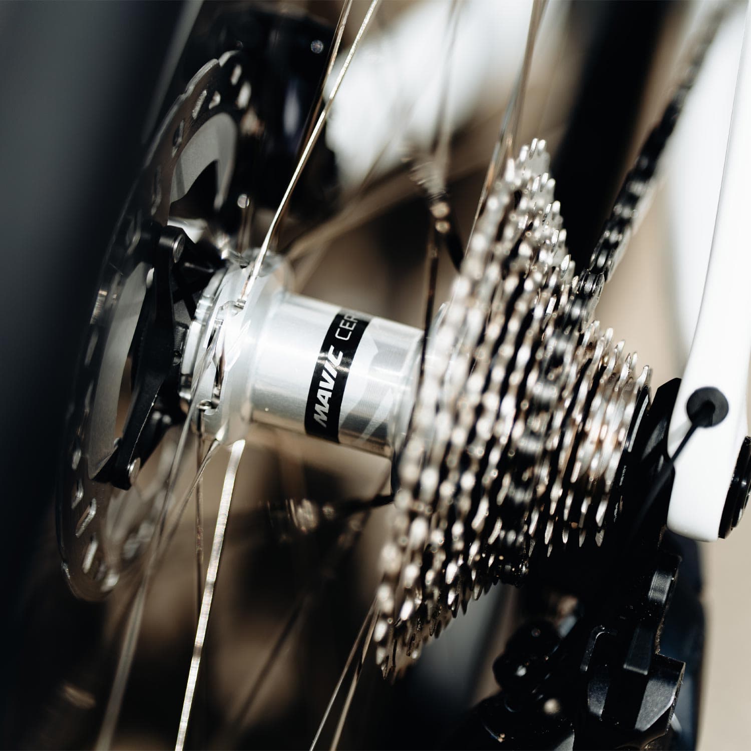 Mavic Cosmic Slr 45 Silver Ceramic Disc — detail view 6