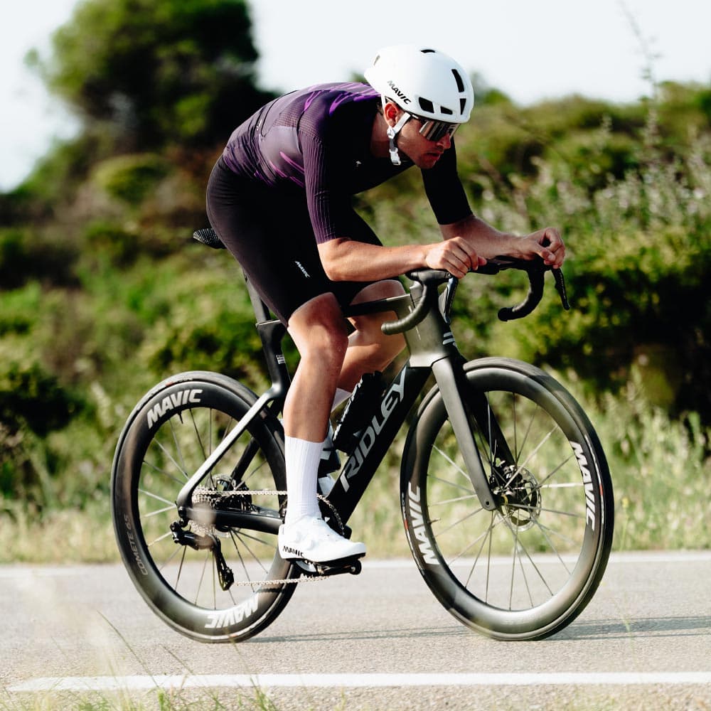 Mavic Comete 65 Ceramic Disc Wheels — detail view 8