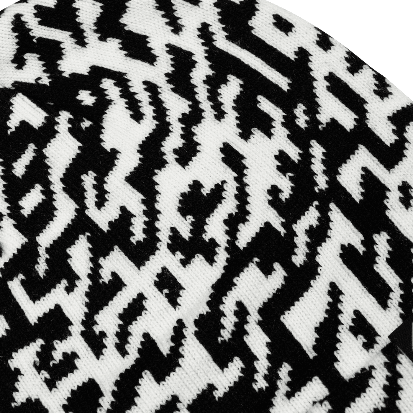 Burgtec Zaggo Beanie — detail view 4