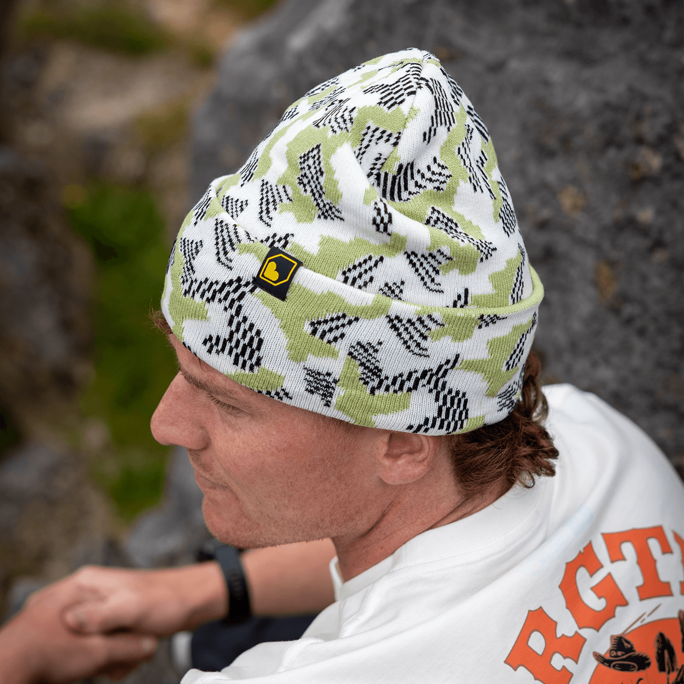 Burgtec Snazzy Beanie — detail view 4