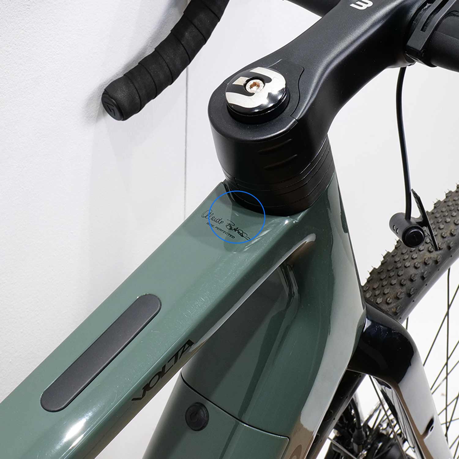 Basso Volta Gravel Apex Green Medium Ex Demo E-Bike — riding on UK trails and lanes
